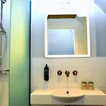 إلفيسيا