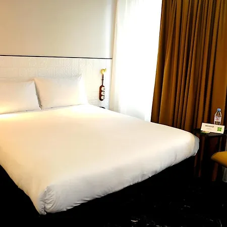 厄尔维西亚酒店